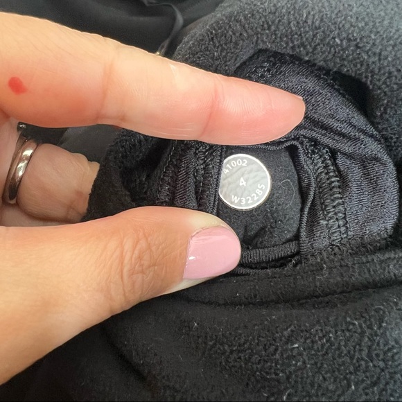 Don't Hurry be Happy Lululemon pullover - Picture 9 of 10